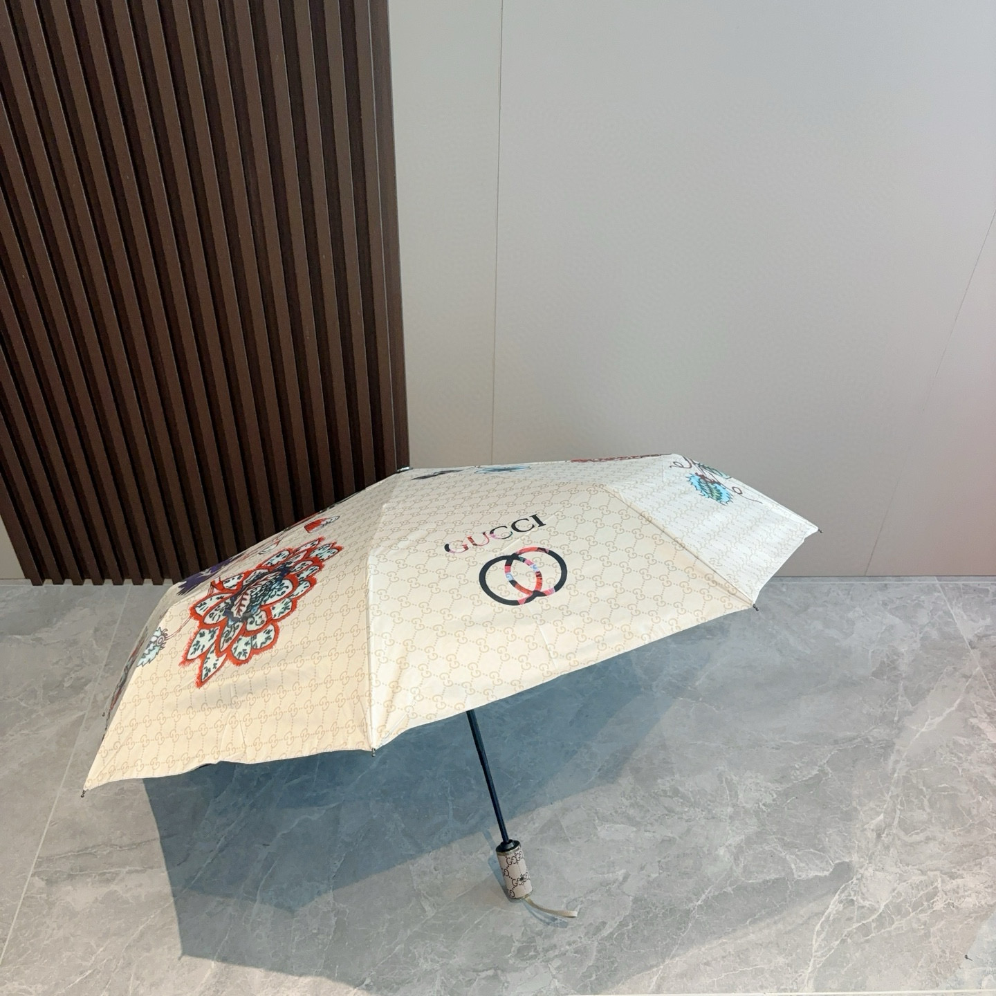 GUCCI（古奇）新款  三折自动折叠晴雨伞 选用台湾进口UV防紫外线伞布 原单代工级品质  🌹