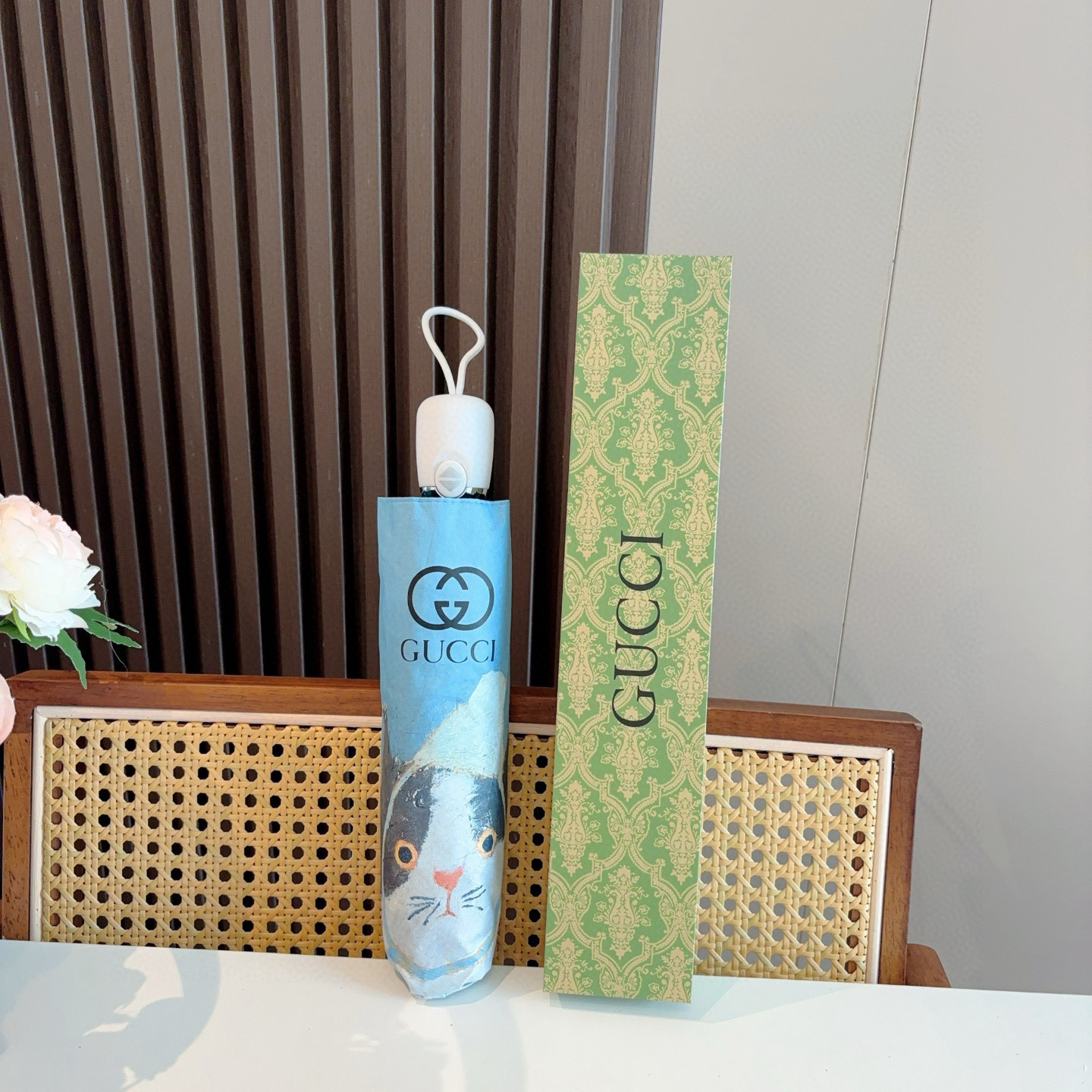  GUCCI（古奇）新款 猫咪图案 三折自动折叠晴雨伞 选用台湾进口UV防紫外线伞布 原单代工级品质  