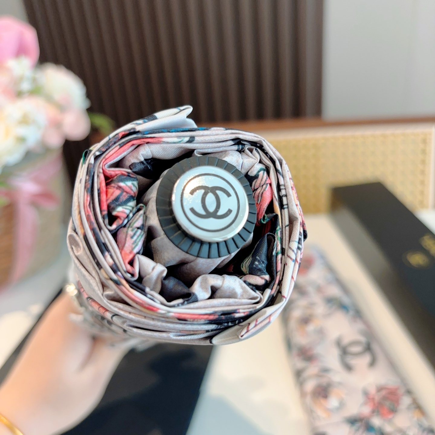  CHANEL香奈儿 三折自动折叠晴雨伞  时尚原单代工品质 细节精致 看得见的品质 打破一成不变 色泽