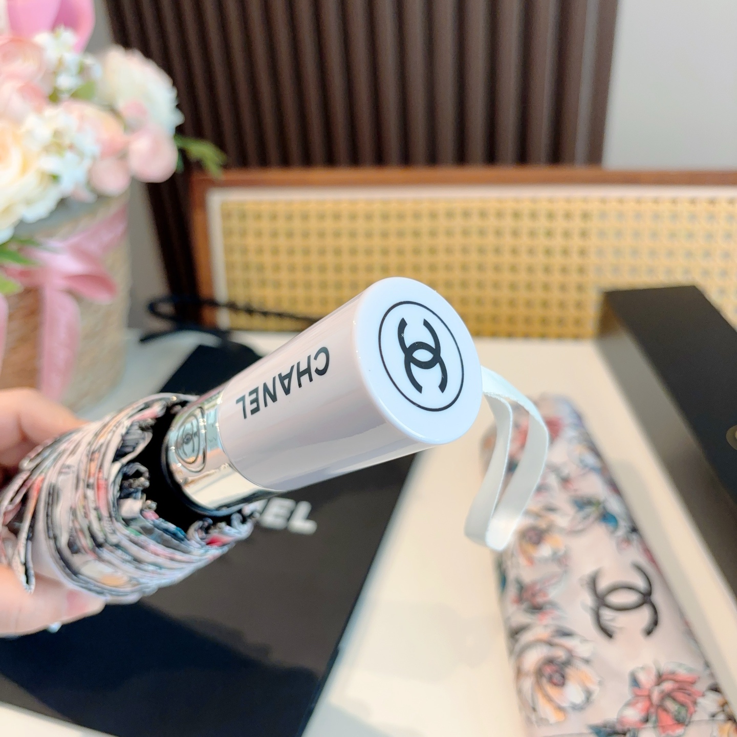  CHANEL香奈儿 三折自动折叠晴雨伞  时尚原单代工品质 细节精致 看得见的品质 打破一成不变 色泽