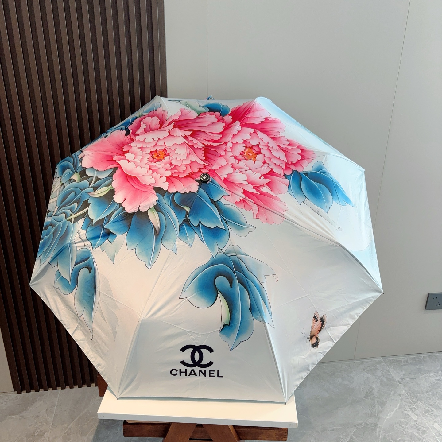  CHANEL香奈儿 三折自动折叠晴雨伞  时尚原单代工品质 细节精致 看得见的品质 打破一成不变 色泽