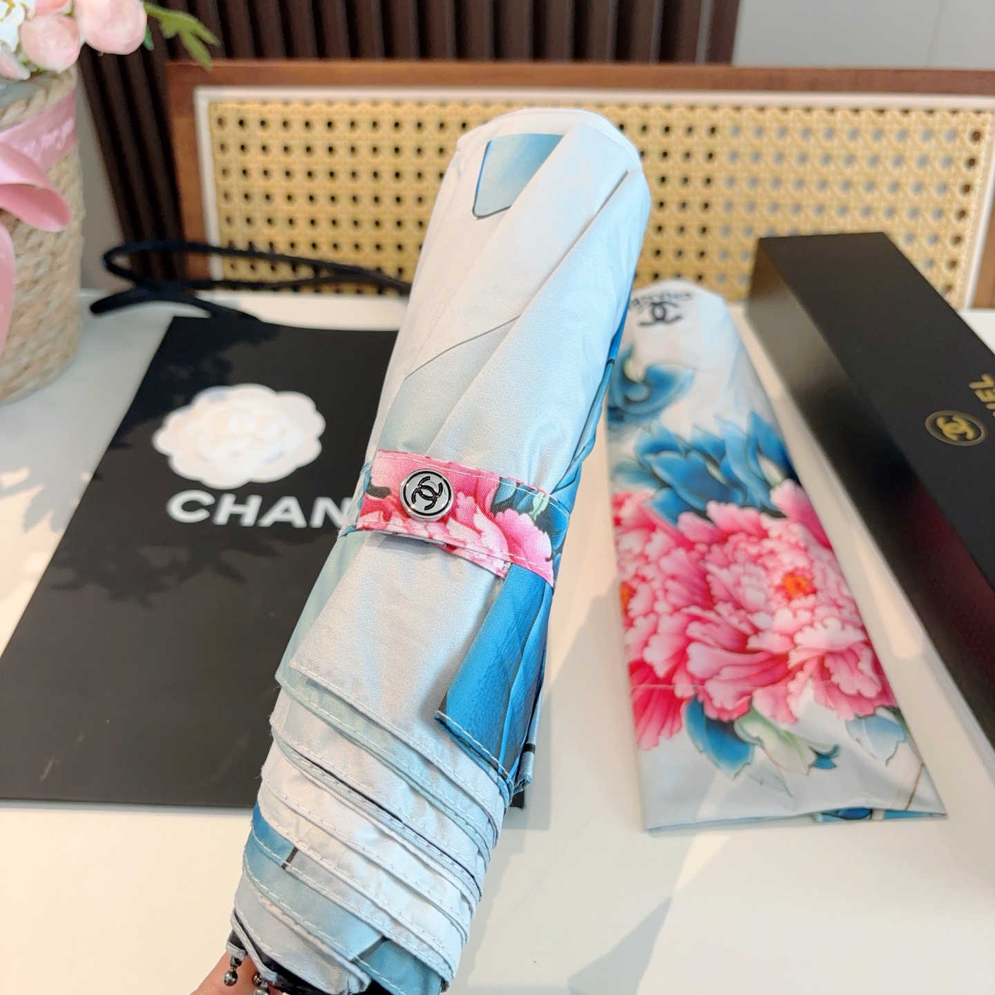  CHANEL香奈儿 三折自动折叠晴雨伞  时尚原单代工品质 细节精致 看得见的品质 打破一成不变 色泽