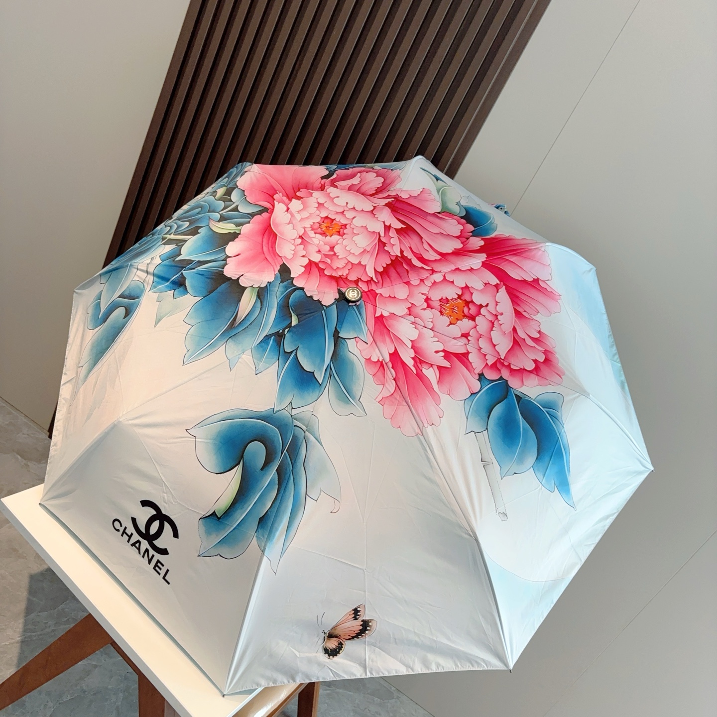  CHANEL香奈儿 三折自动折叠晴雨伞  时尚原单代工品质 细节精致 看得见的品质 打破一成不变 色泽