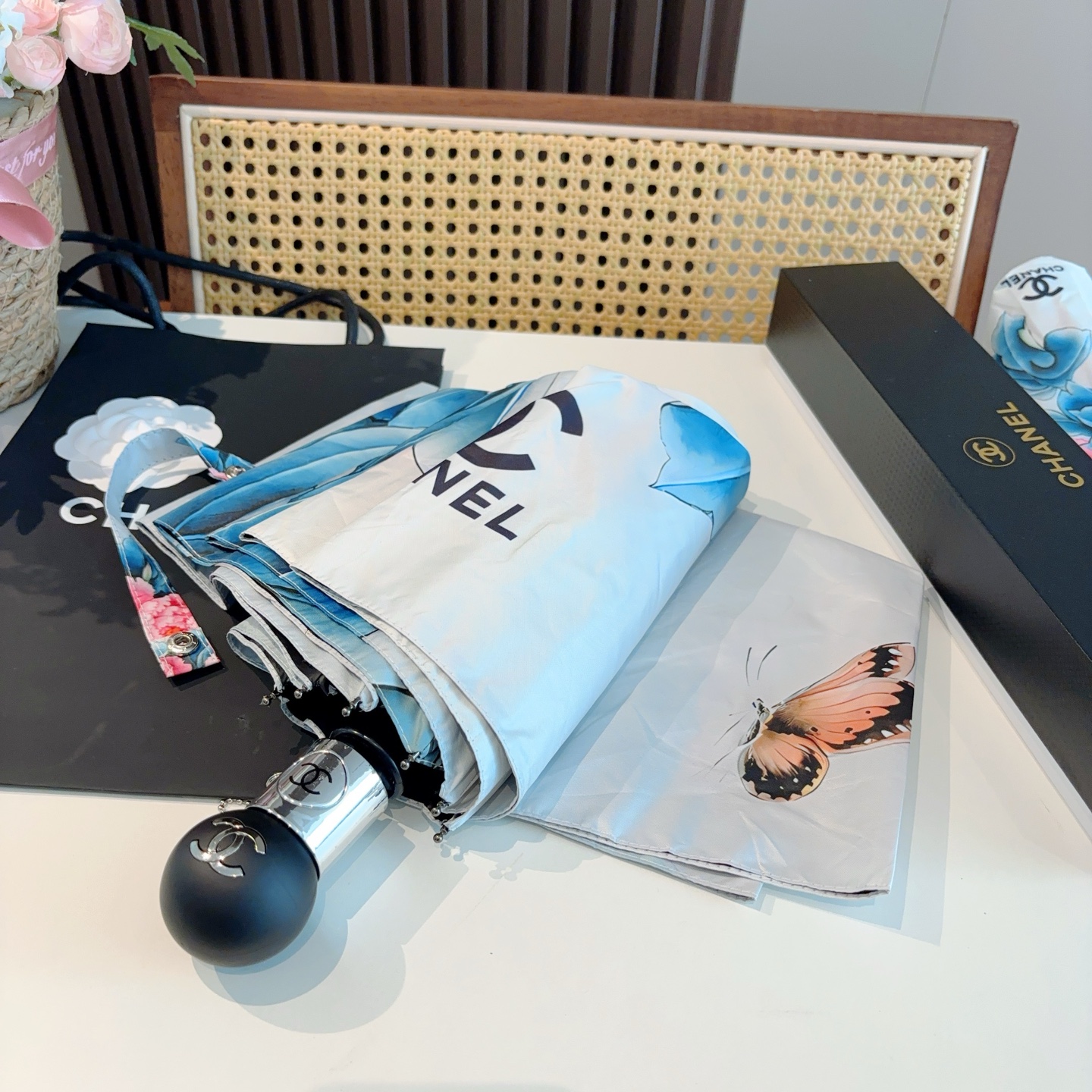  CHANEL香奈儿 三折自动折叠晴雨伞  时尚原单代工品质 细节精致 看得见的品质 打破一成不变 色泽