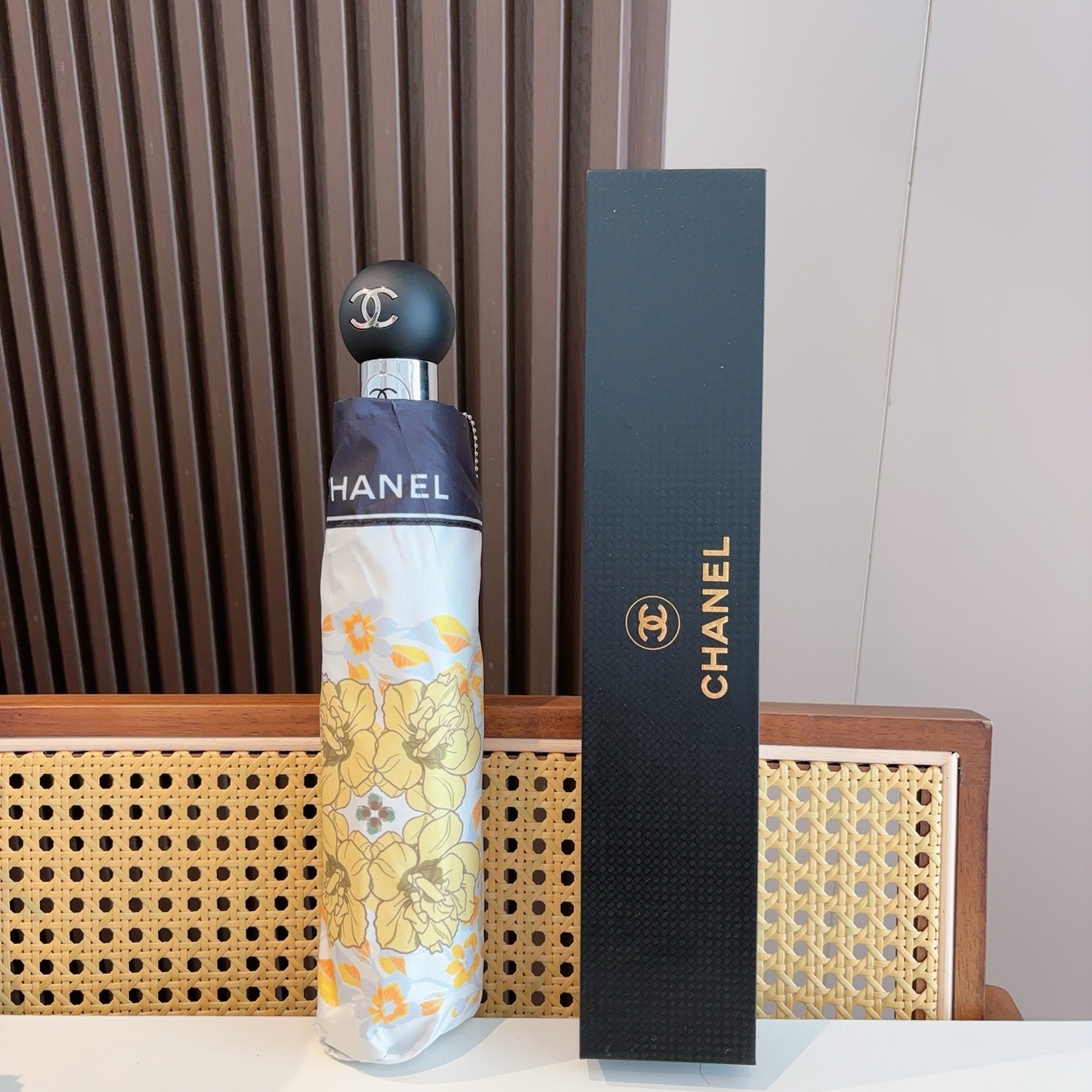  CHANEL香奈儿 三折自动折叠晴雨伞  时尚原单代工品质 细节精致 看得见的品质 打破一成不变 色泽