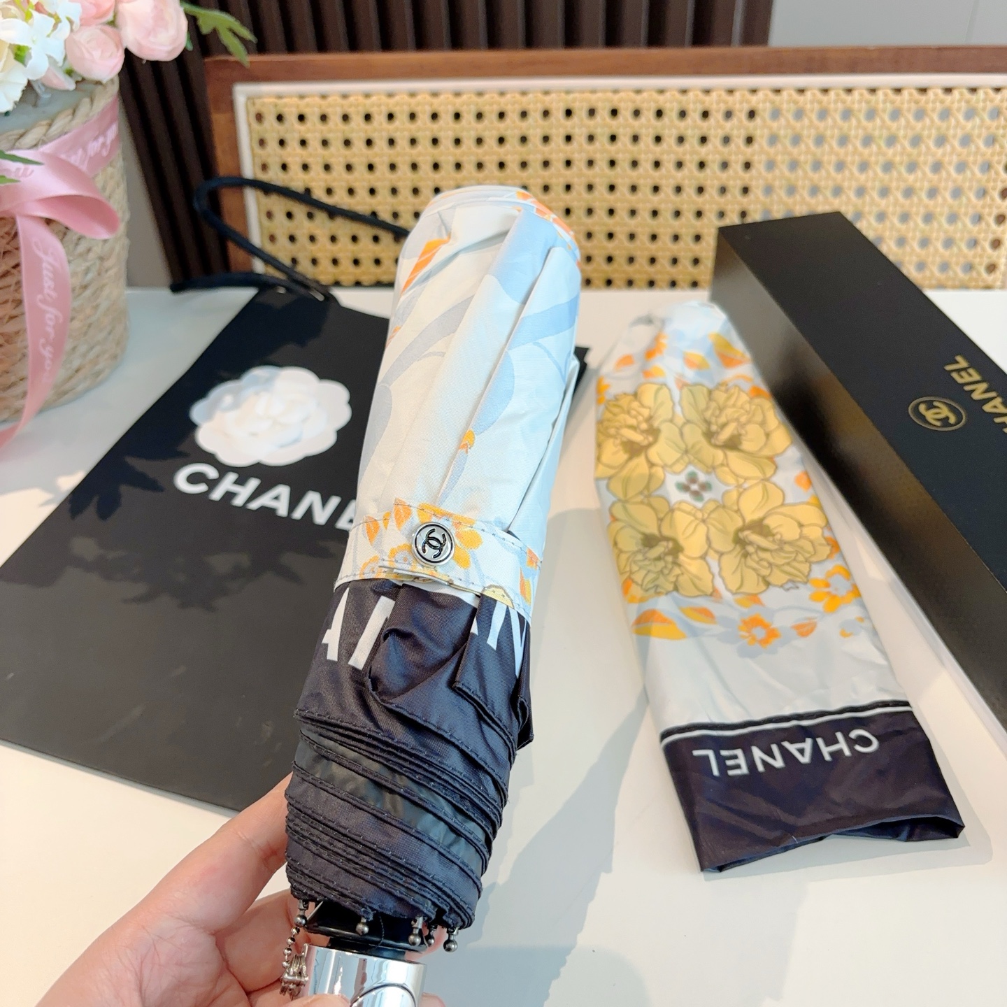  CHANEL香奈儿 三折自动折叠晴雨伞  时尚原单代工品质 细节精致 看得见的品质 打破一成不变 色泽