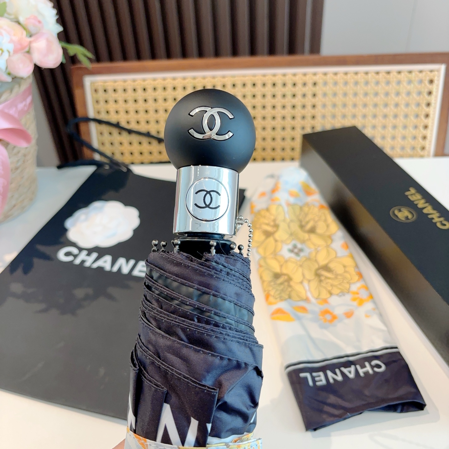  CHANEL香奈儿 三折自动折叠晴雨伞  时尚原单代工品质 细节精致 看得见的品质 打破一成不变 色泽