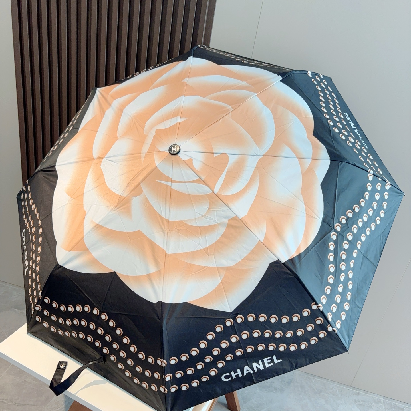 CHANEL香奈儿 三折自动折叠晴雨伞  时尚原单代工品质 细节精致 看得见的品质 打破一成不变 色泽