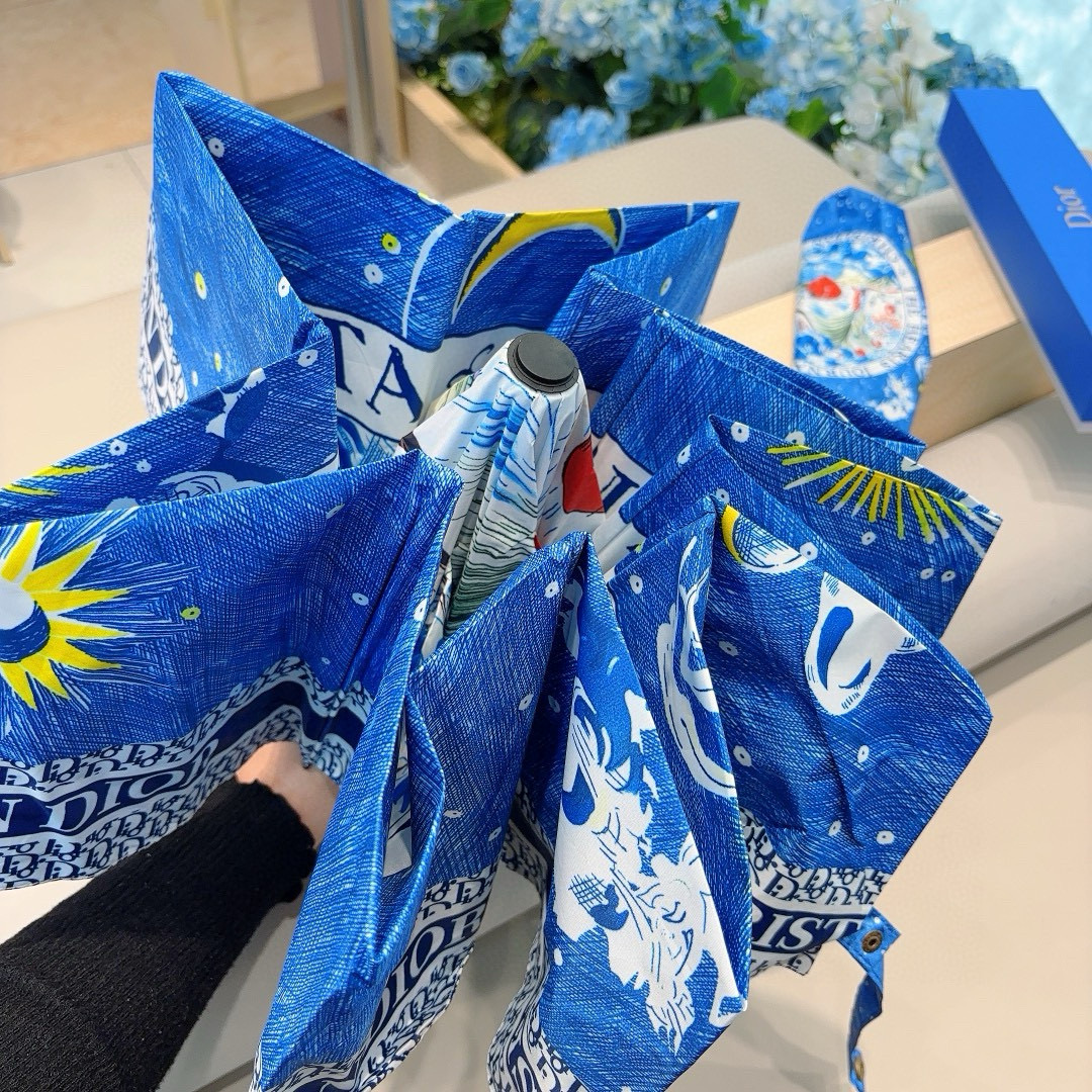   DIOR（迪奥） 三折自动折叠晴雨伞  时尚原单代工品质 细节精致 看得见的品质 打破一成不变 色泽