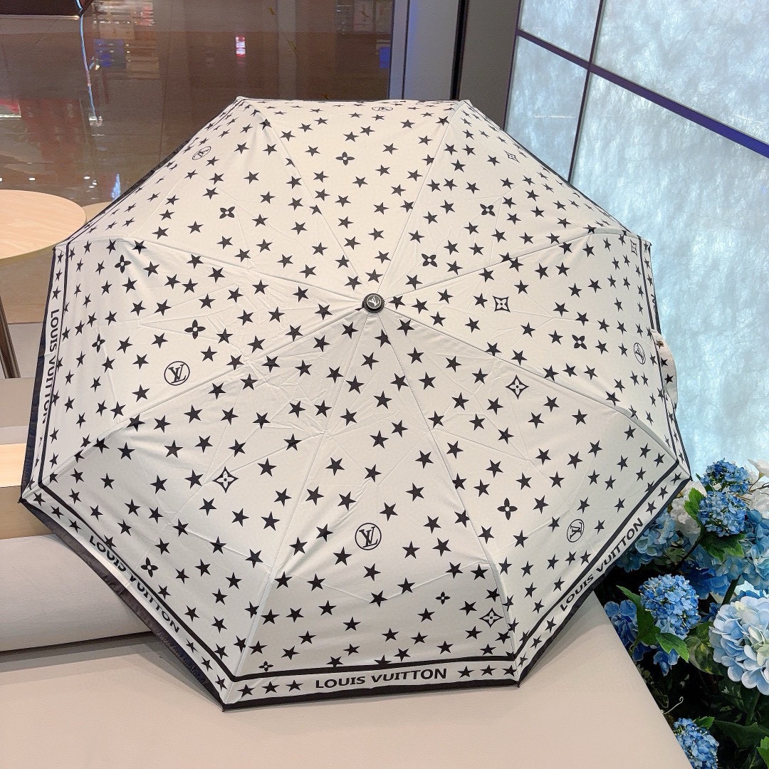  LOUIS VUITTON （路易威登）新款 星星 三折自动折叠晴雨伞 新涂层技术深色伞面 拥有令人惊