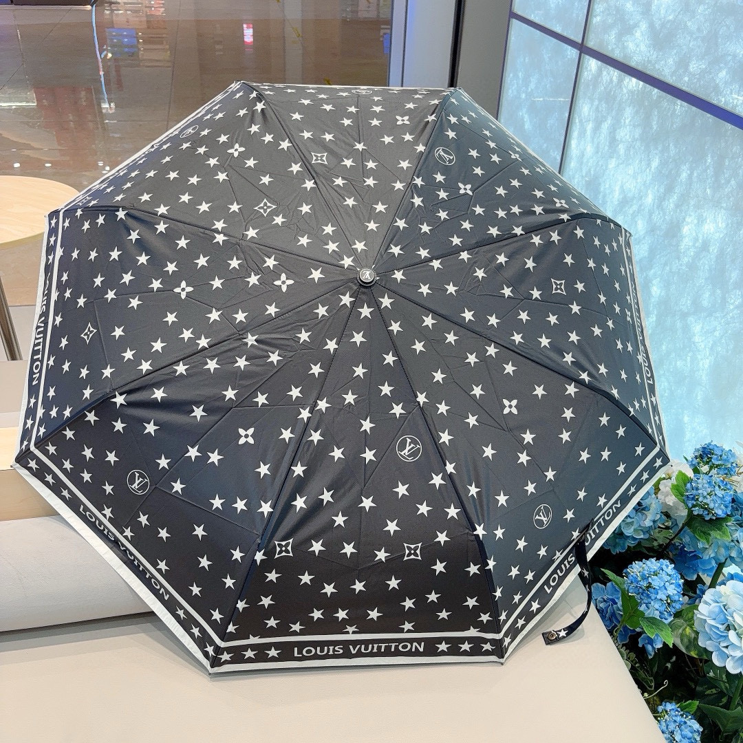  LOUIS VUITTON （路易威登）新款 星星 三折自动折叠晴雨伞 新涂层技术深色伞面 拥有令人惊