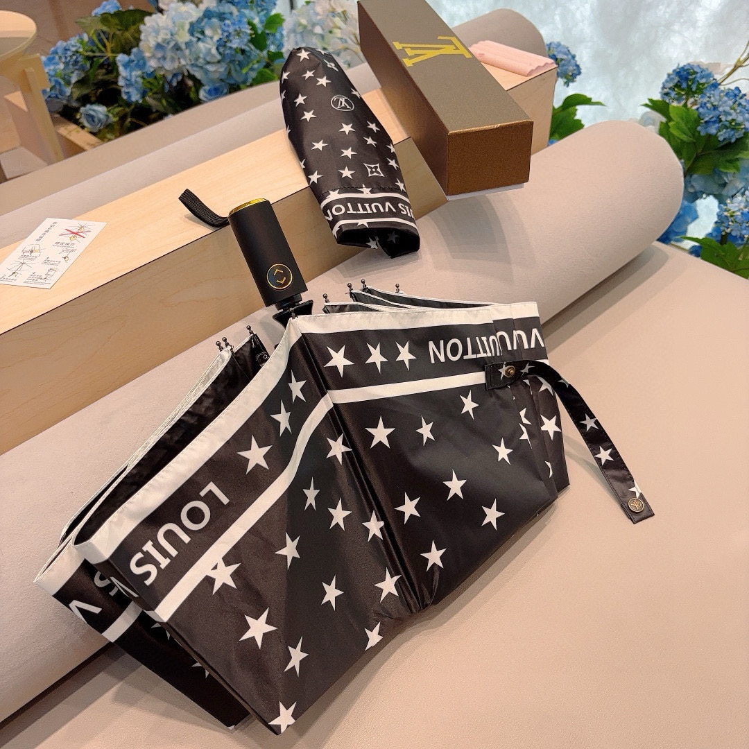  LOUIS VUITTON （路易威登）新款 星星 三折自动折叠晴雨伞 新涂层技术深色伞面 拥有令人惊
