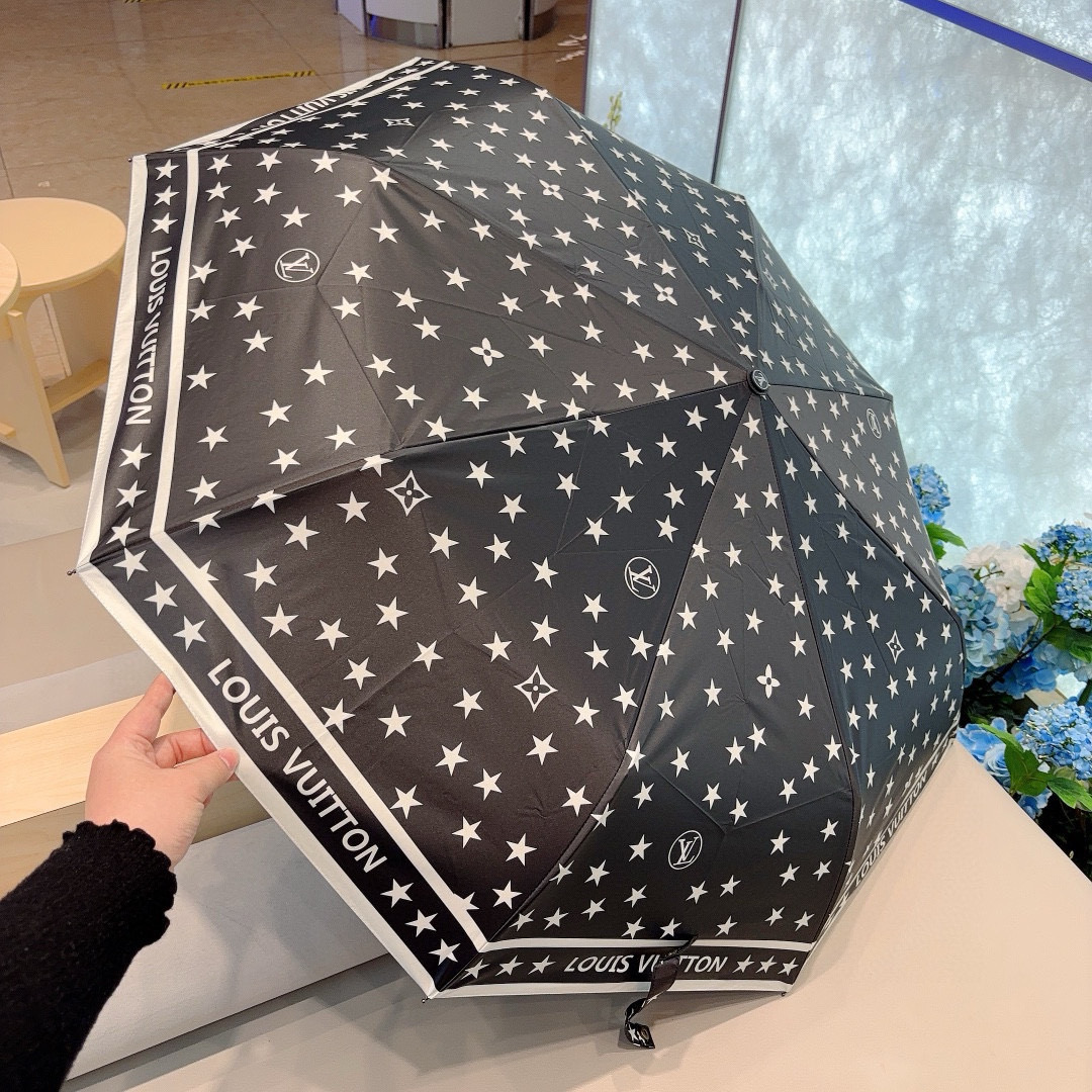  LOUIS VUITTON （路易威登）新款 星星 三折自动折叠晴雨伞 新涂层技术深色伞面 拥有令人惊