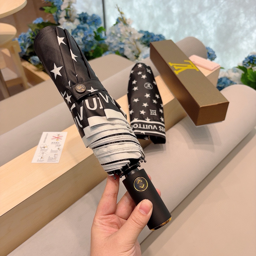  LOUIS VUITTON （路易威登）新款 星星 三折自动折叠晴雨伞 新涂层技术深色伞面 拥有令人惊