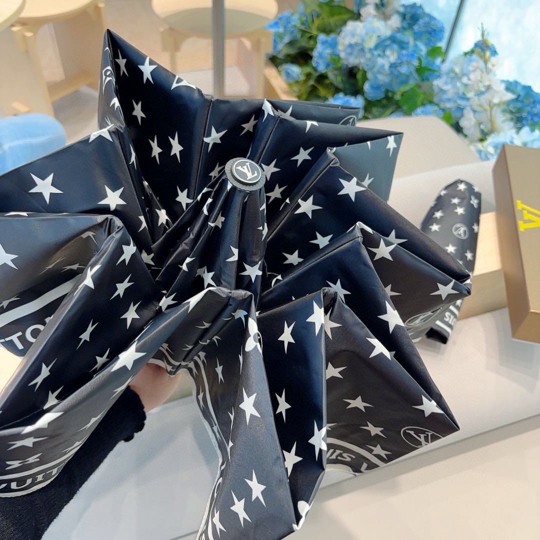  LOUIS VUITTON （路易威登）新款 星星 三折自动折叠晴雨伞 新涂层技术深色伞面 拥有令人惊