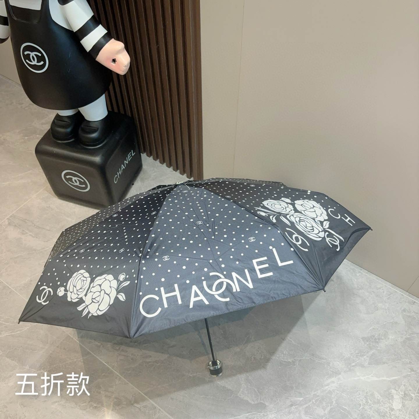  CHANEL（香奈儿）五折手动折叠晴雨伞 选用台湾进口UV防紫外线伞布 原单代工级品质  🌹