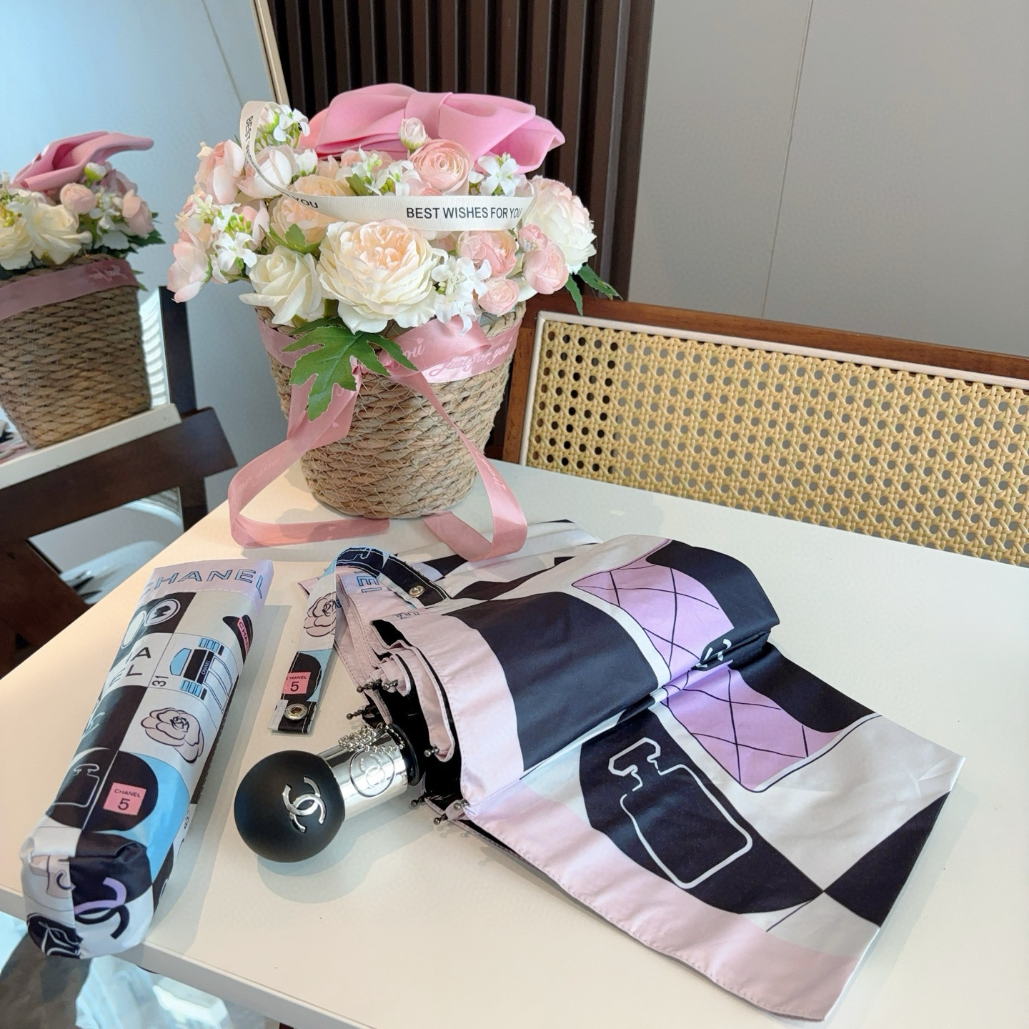  CHANEL（香奈儿）三折自动折叠晴雨伞 选用台湾进口UV防紫外线伞布 原单代工级品质  