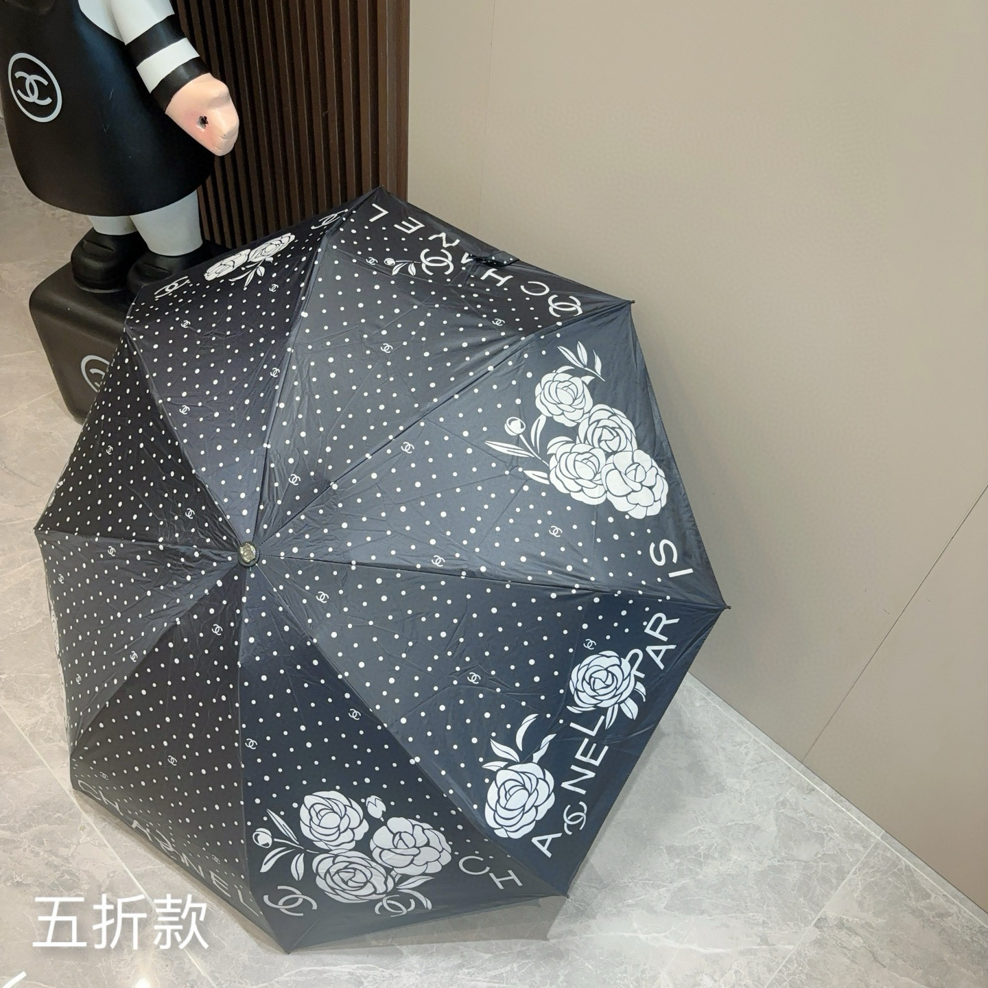  CHANEL（香奈儿）五折手动折叠晴雨伞 选用台湾进口UV防紫外线伞布 原单代工级品质  🌹