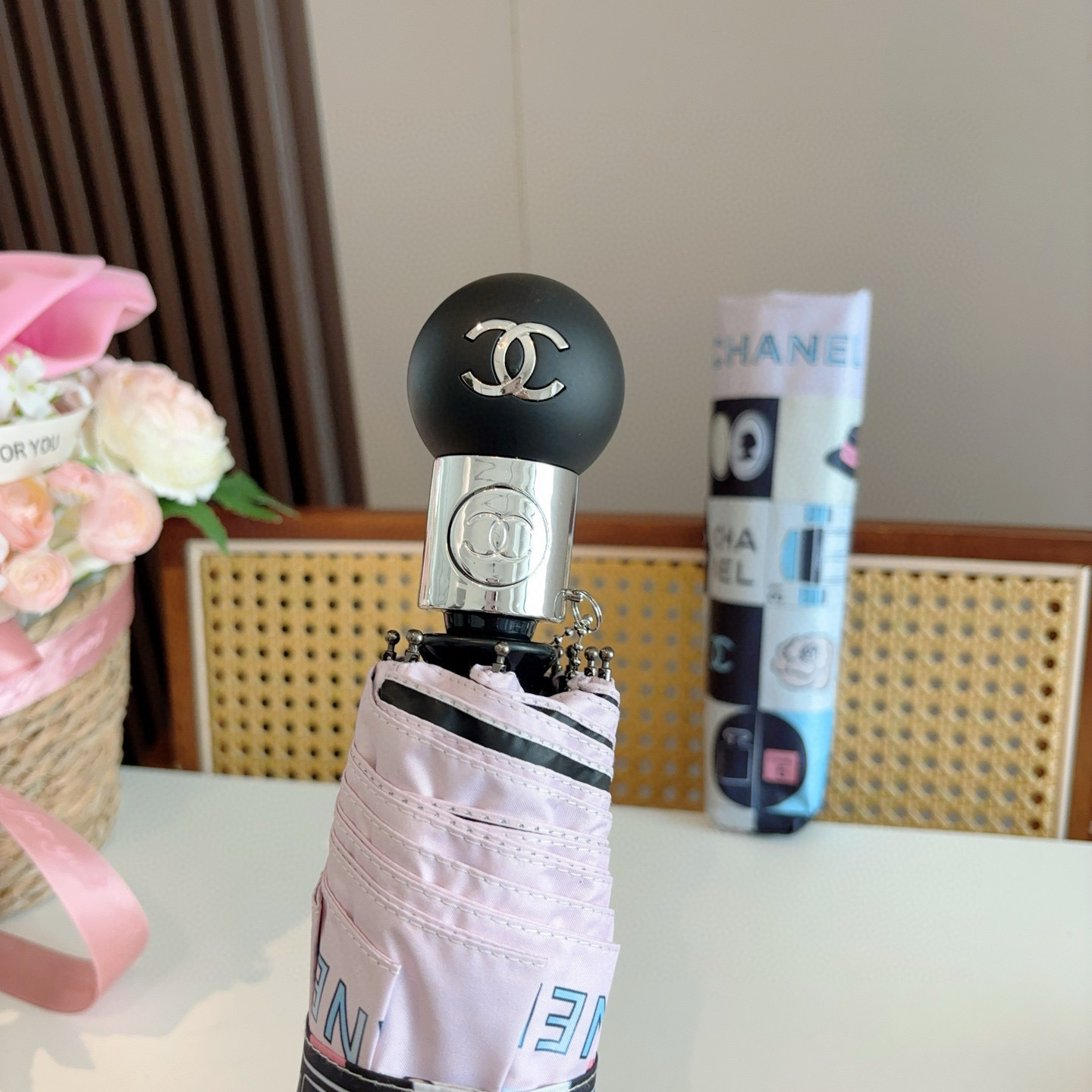  CHANEL（香奈儿）三折自动折叠晴雨伞 选用台湾进口UV防紫外线伞布 原单代工级品质  