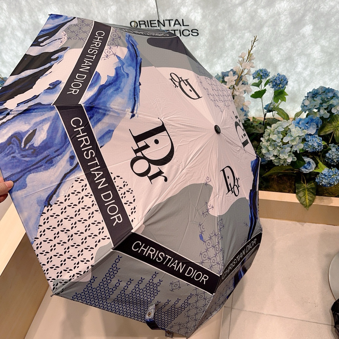  DIOR（迪奥）三折自动折叠晴雨伞  时尚原单代工品质 细节精致 看得见的品质 打破一成不变 色泽纯正