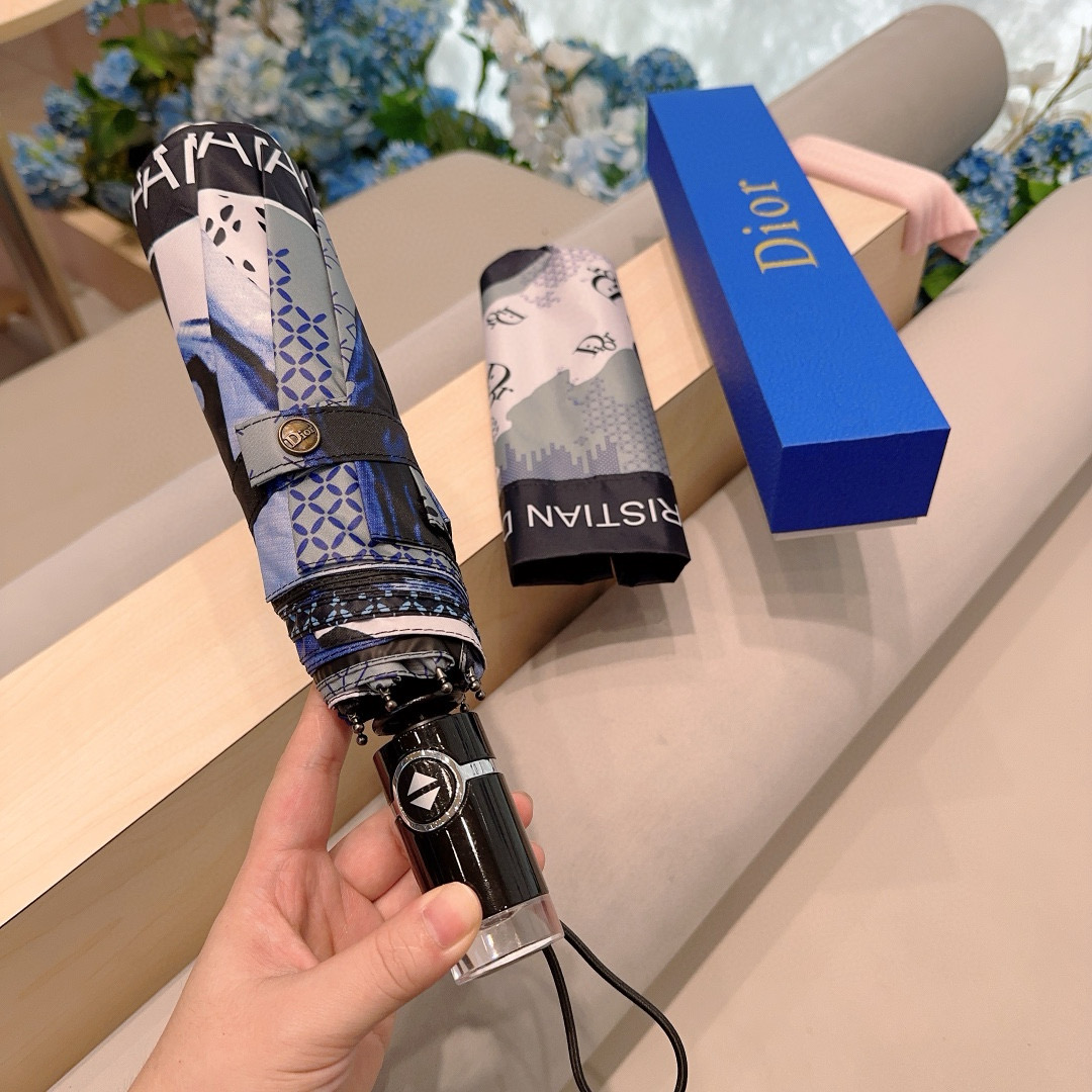  DIOR（迪奥）三折自动折叠晴雨伞  时尚原单代工品质 细节精致 看得见的品质 打破一成不变 色泽纯正