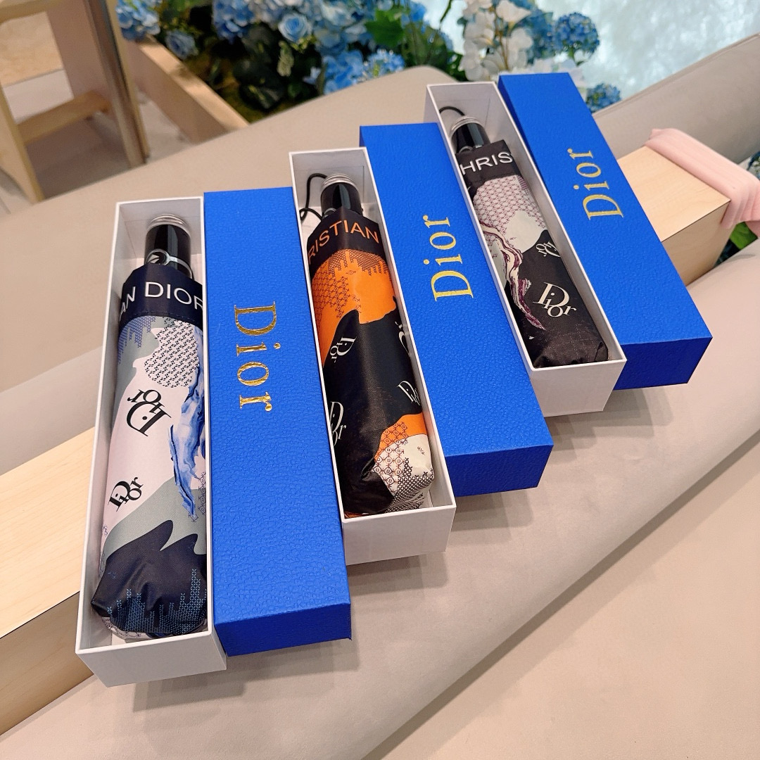  DIOR（迪奥）三折自动折叠晴雨伞  时尚原单代工品质 细节精致 看得见的品质 打破一成不变 色泽纯正