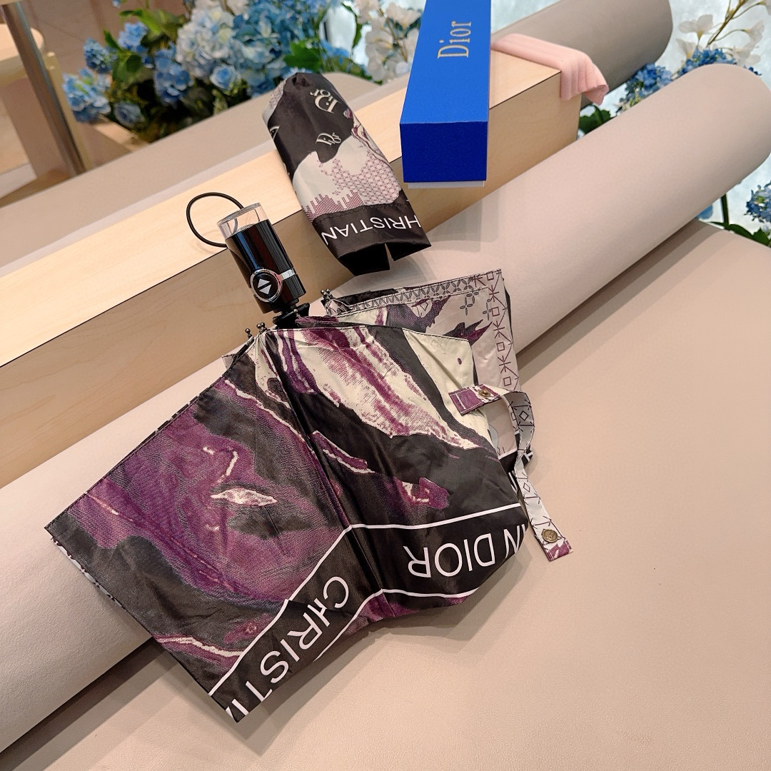  DIOR（迪奥）三折自动折叠晴雨伞  时尚原单代工品质 细节精致 看得见的品质 打破一成不变 色泽纯正