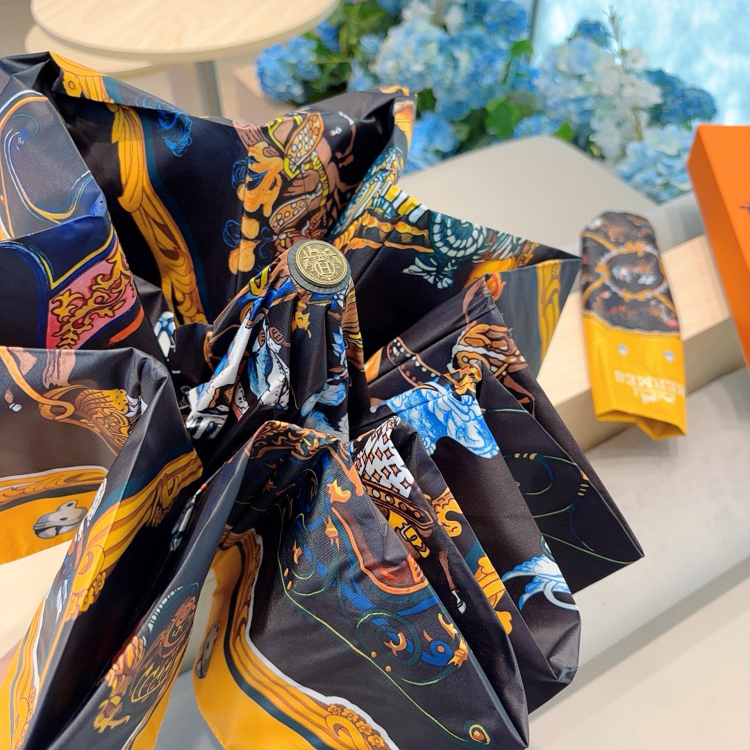    爱马仕（Hermès） 极品H家三折自动伞重磅呈现 以其精湛的工艺技术和源源不断的想像力 新涂层