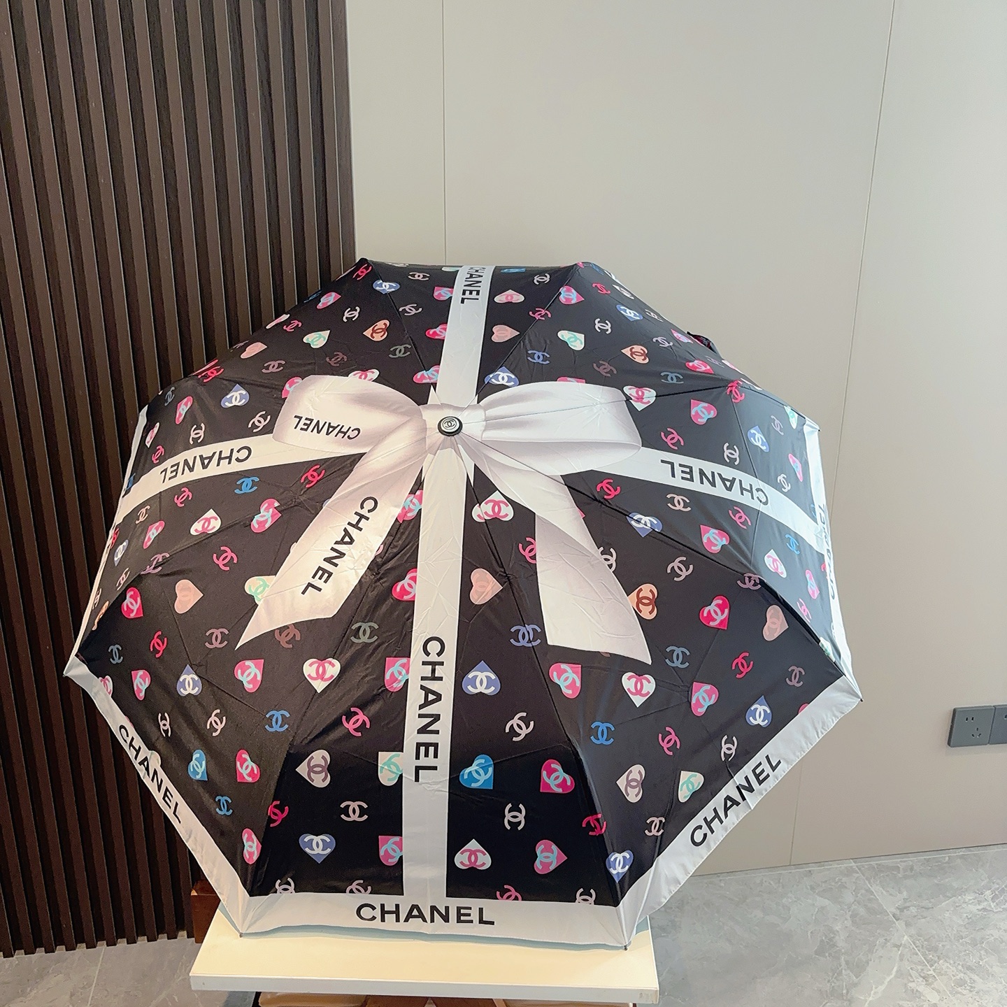  CHANEL（香奈儿）蝴蝶结🎀经典回归🔥🔥三折自动折叠晴雨伞 集合香奈儿灵魂LOGO为一体的设计风格高