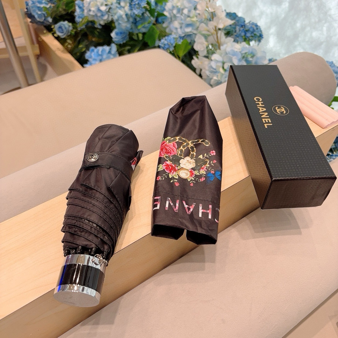  CHANEL（香奈儿）五折手动折叠晴雨伞 选用台湾进口UV防紫外线伞布 原单代工级品质  🌹