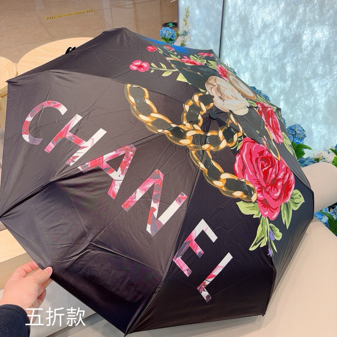  CHANEL（香奈儿）五折手动折叠晴雨伞 选用台湾进口UV防紫外线伞布 原单代工级品质  🌹