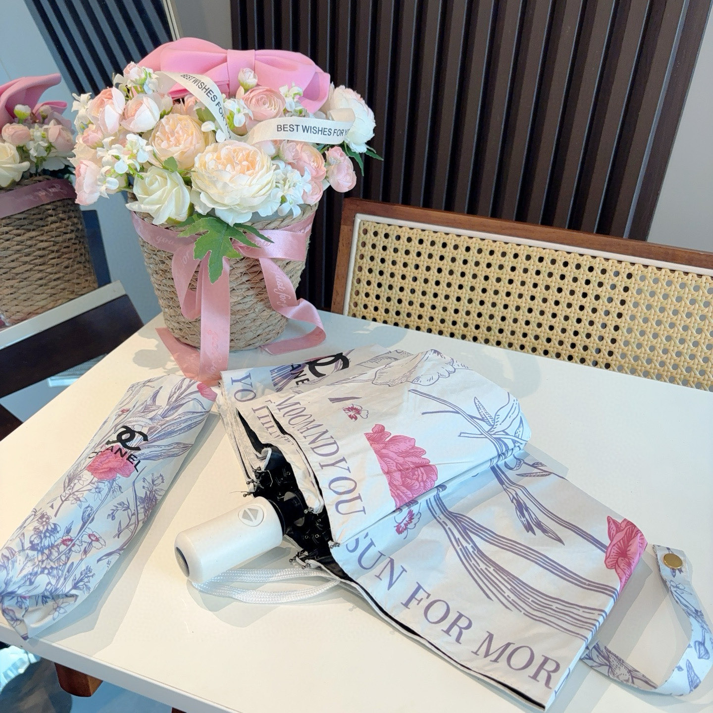  CHANEL香奈儿 三折自动折叠晴雨伞  时尚原单代工品质 细节精致 看得见的品质 打破一成不变 色泽