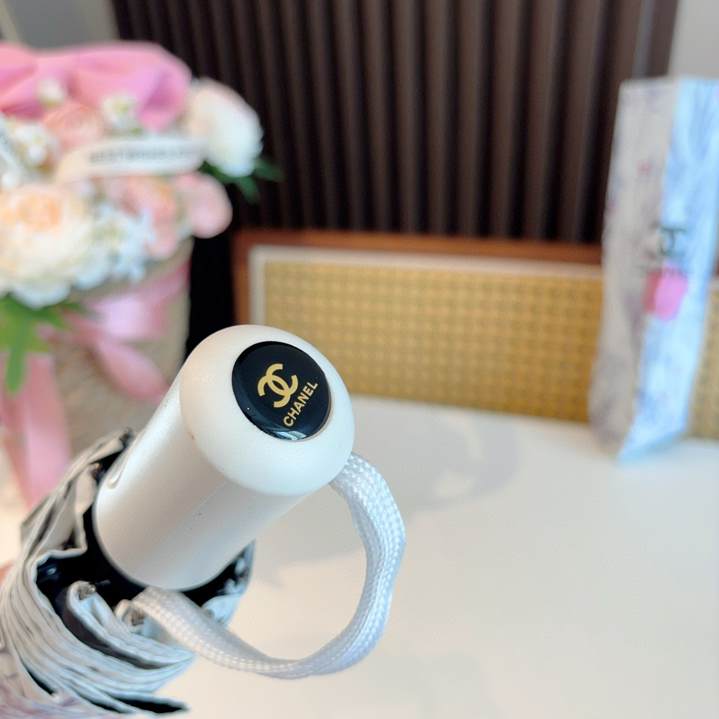  CHANEL香奈儿 三折自动折叠晴雨伞  时尚原单代工品质 细节精致 看得见的品质 打破一成不变 色泽