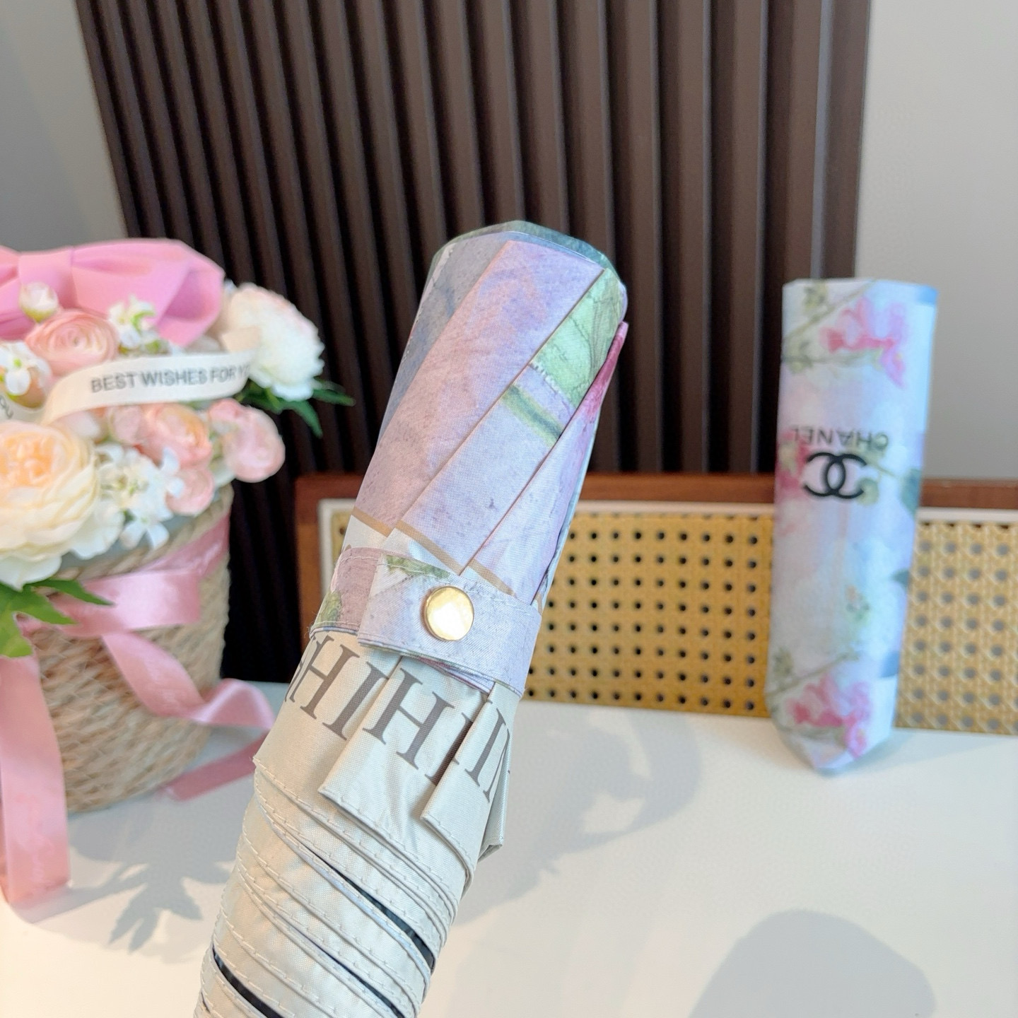  CHANEL香奈儿 三折自动折叠晴雨伞  时尚原单代工品质 细节精致 看得见的品质 打破一成不变 色泽