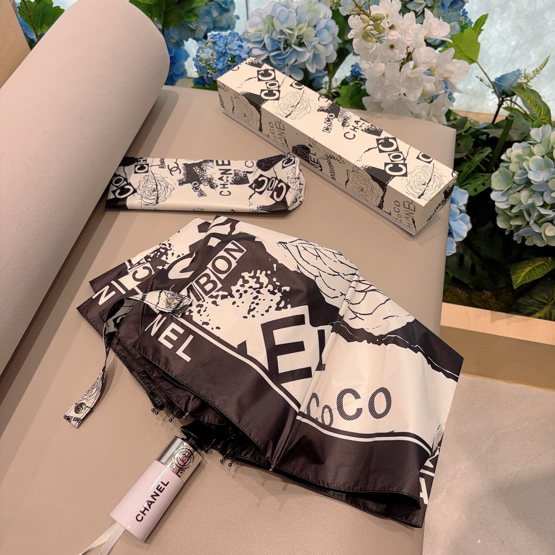  CHANEL（香奈儿） 新款🌹小香 三折自动折叠晴雨伞 经典热卖 选用台湾进口UV防紫外线伞布 原单代
