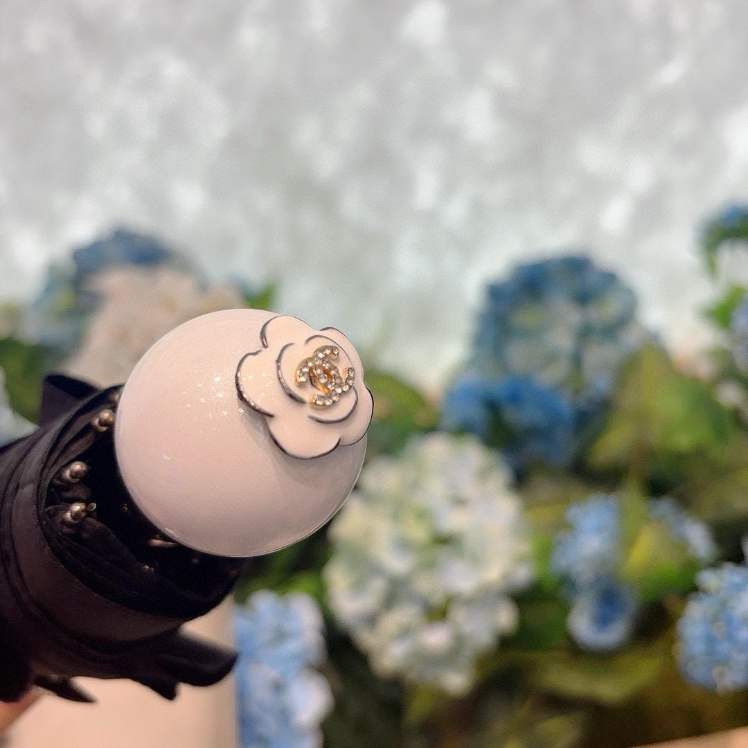 CHANEL（香奈儿）珍珠手柄 五折手动折叠晴雨伞 选用台湾进口UV防紫外线伞布 原单代工级品质  🌹2