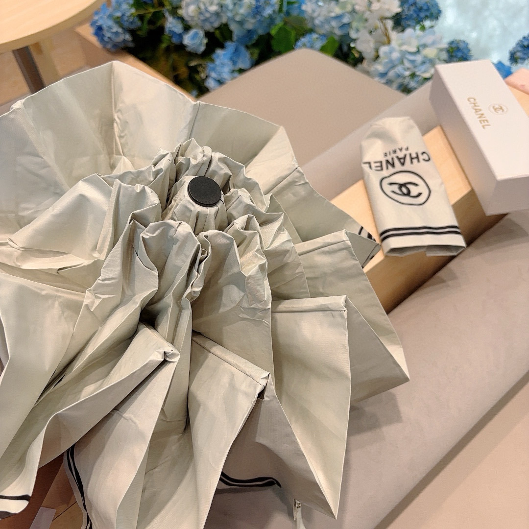  CHANEL（香奈儿）五折手动折叠晴雨伞 选用台湾进口UV防紫外线伞布 原单代工级品质  🌹2色