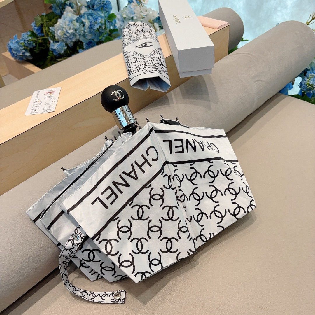 CHANEL（香奈儿）三折自动折叠晴雨伞 做工精细 气质 时尚 炒鸡好看！防紫外线 人手必备 ！2色