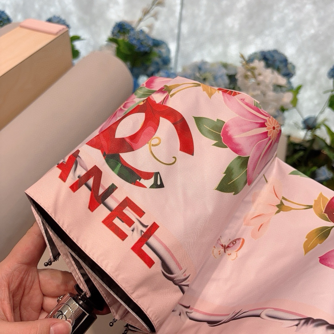 CHANEL（香奈儿）新款 三折自动折叠晴雨伞 做工精细 气质 时尚 炒鸡好看！防紫外线 人手必备 ！