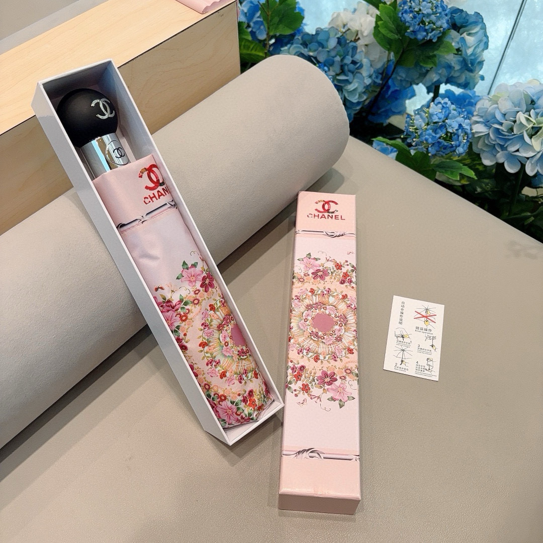 CHANEL（香奈儿）新款 三折自动折叠晴雨伞 做工精细 气质 时尚 炒鸡好看！防紫外线 人手必备 ！