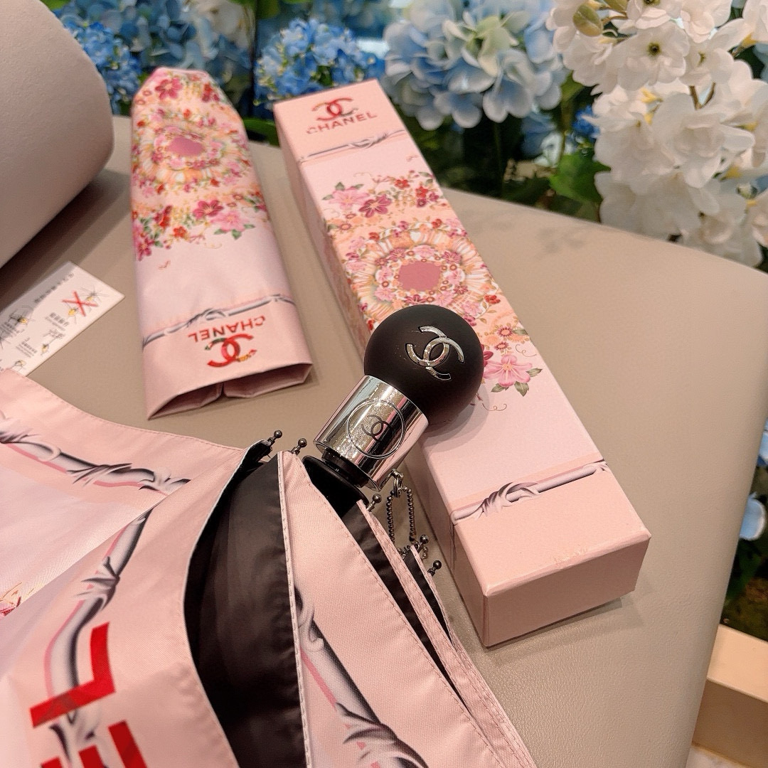 CHANEL（香奈儿）新款 三折自动折叠晴雨伞 做工精细 气质 时尚 炒鸡好看！防紫外线 人手必备 ！