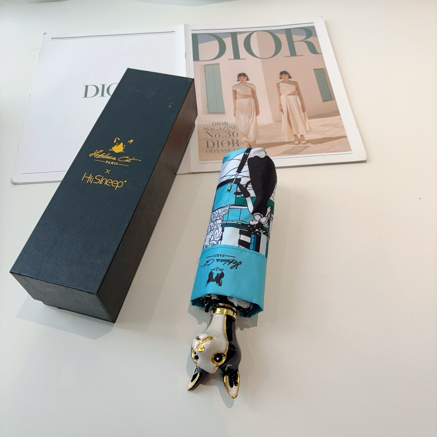 NO:306153,HeburCat HeburCat is naturally delicate and has extraordinary temperament. The fashion index is very high. It complements each other regardless of sunny or rainy days. It uses imported UV UV-proof umbrella surface, ultra-light aluminum alloy umbrella bone, with a distinctive style and full of unique beauty. It is essential for every exquisite girl, 50% off and is easier to carry. Umbrella parasol sun umbrellas, umbrellas, burberry, umbrellas19860909HeburCat 赫本猫 天生娇贵,气质非凡 时尚指数爆表 不论晴天雨天使用都相得益彰 使用进口UV防紫外线伞面,超轻铝合金伞骨,风格鲜明 充满了独特的美感 每个精致女孩必不可少,五折小巧,更易携带.雨伞遮阳伞太阳伞,雨伞,burberry,umbrellas,accessory