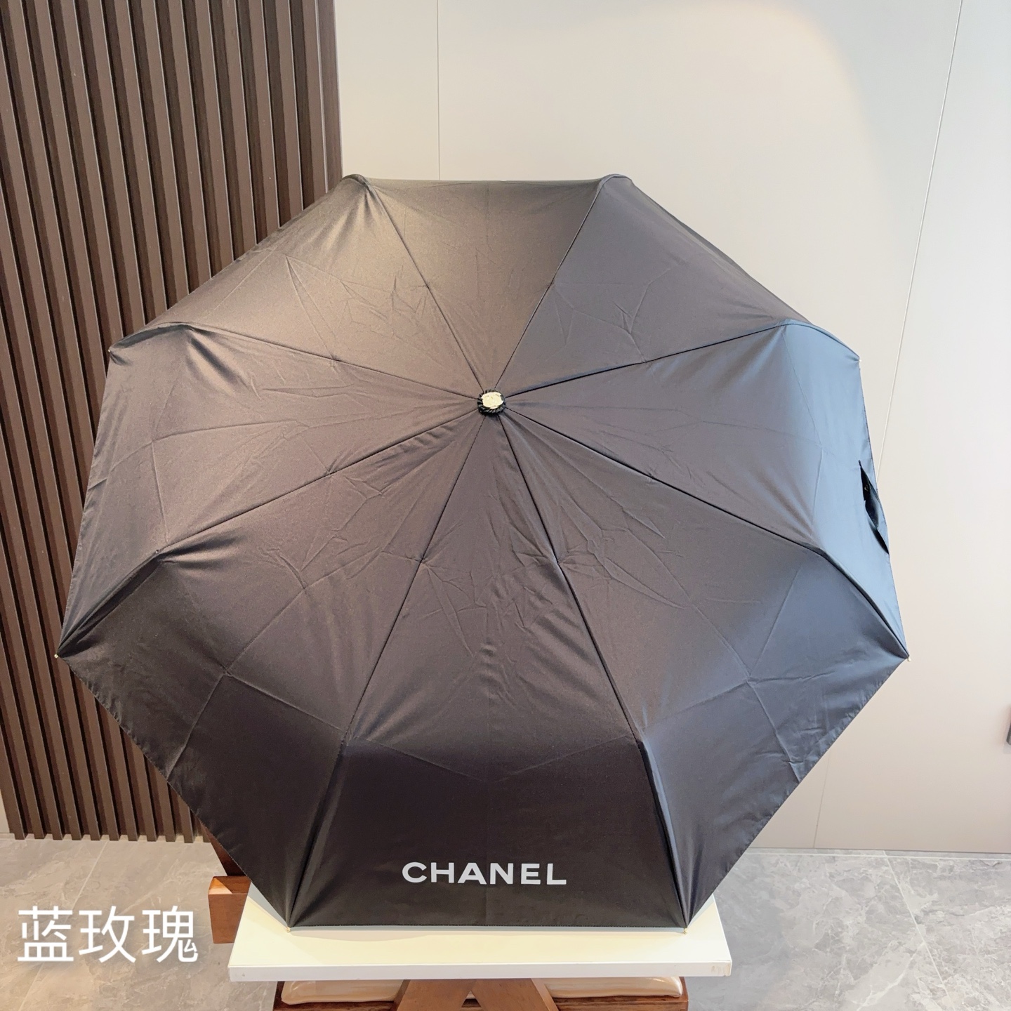 CHANEL（香奈儿） 新款玫瑰花头柄三折手开折叠晴雨伞 选用台湾进口UV防紫外线伞布 原单代工级品质.