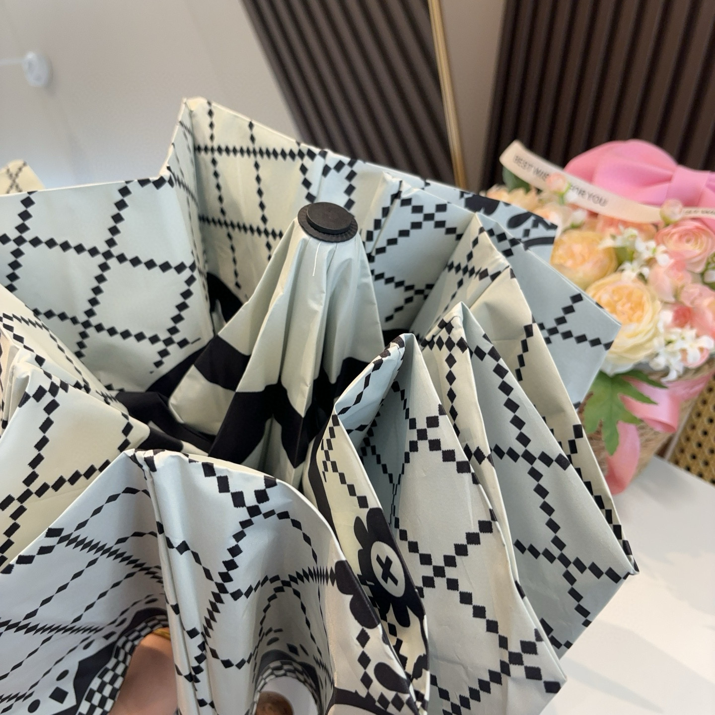  CHANEL香奈儿 三折自动折叠晴雨伞  时尚原单代工品质 细节精致 看得见的品质 打破一成不变 色泽