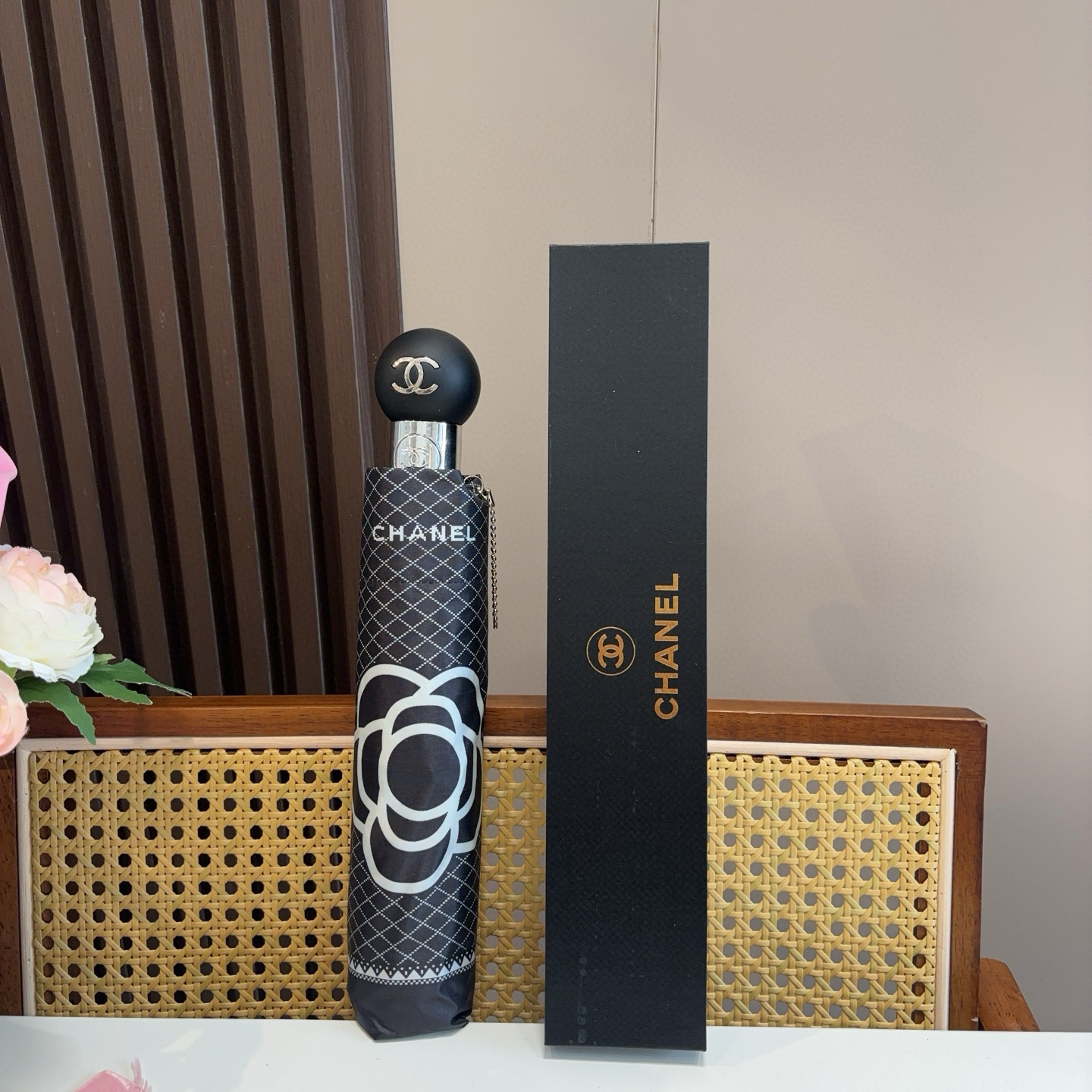  CHANEL香奈儿 三折自动折叠晴雨伞  时尚原单代工品质 细节精致 看得见的品质 打破一成不变 色泽
