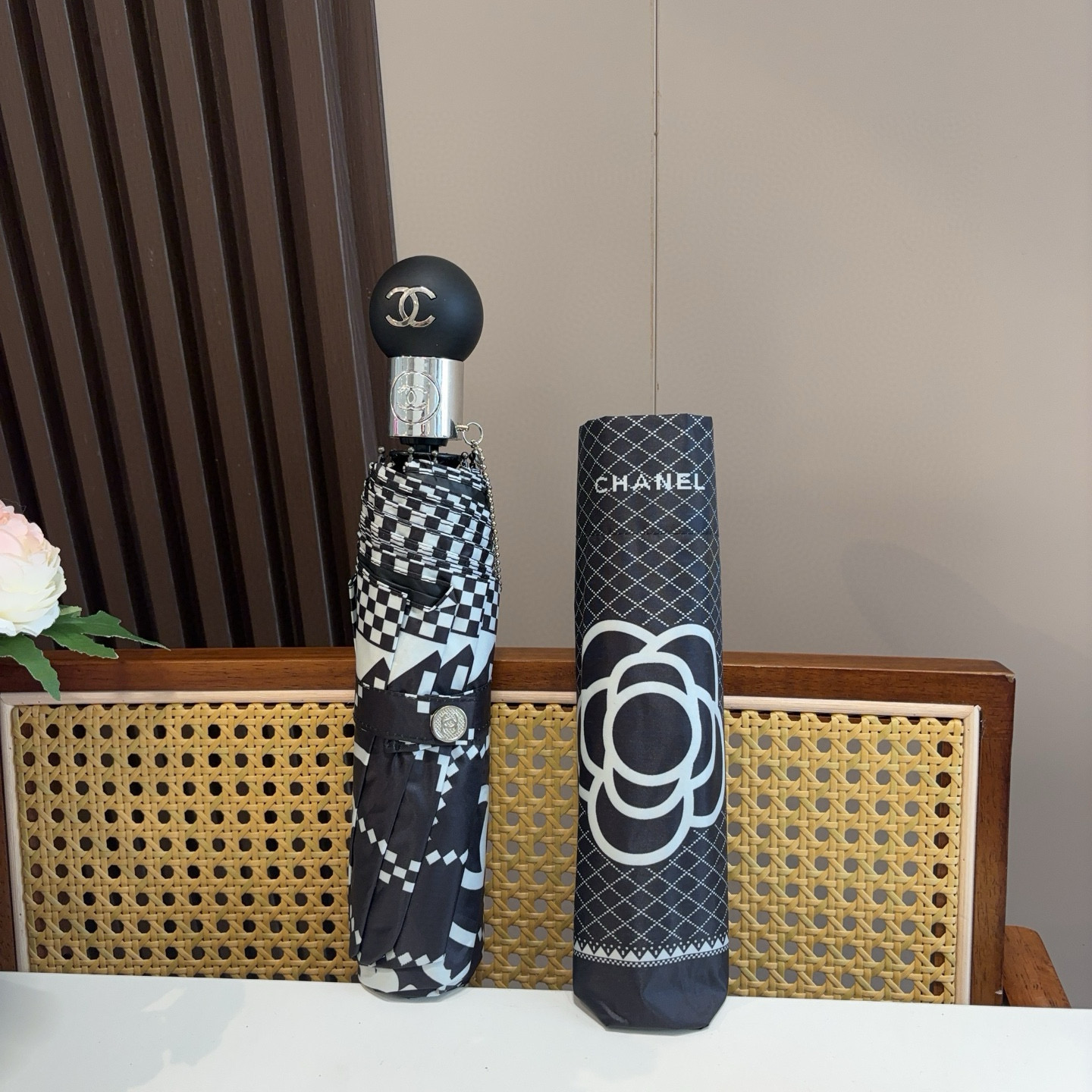  CHANEL香奈儿 三折自动折叠晴雨伞  时尚原单代工品质 细节精致 看得见的品质 打破一成不变 色泽