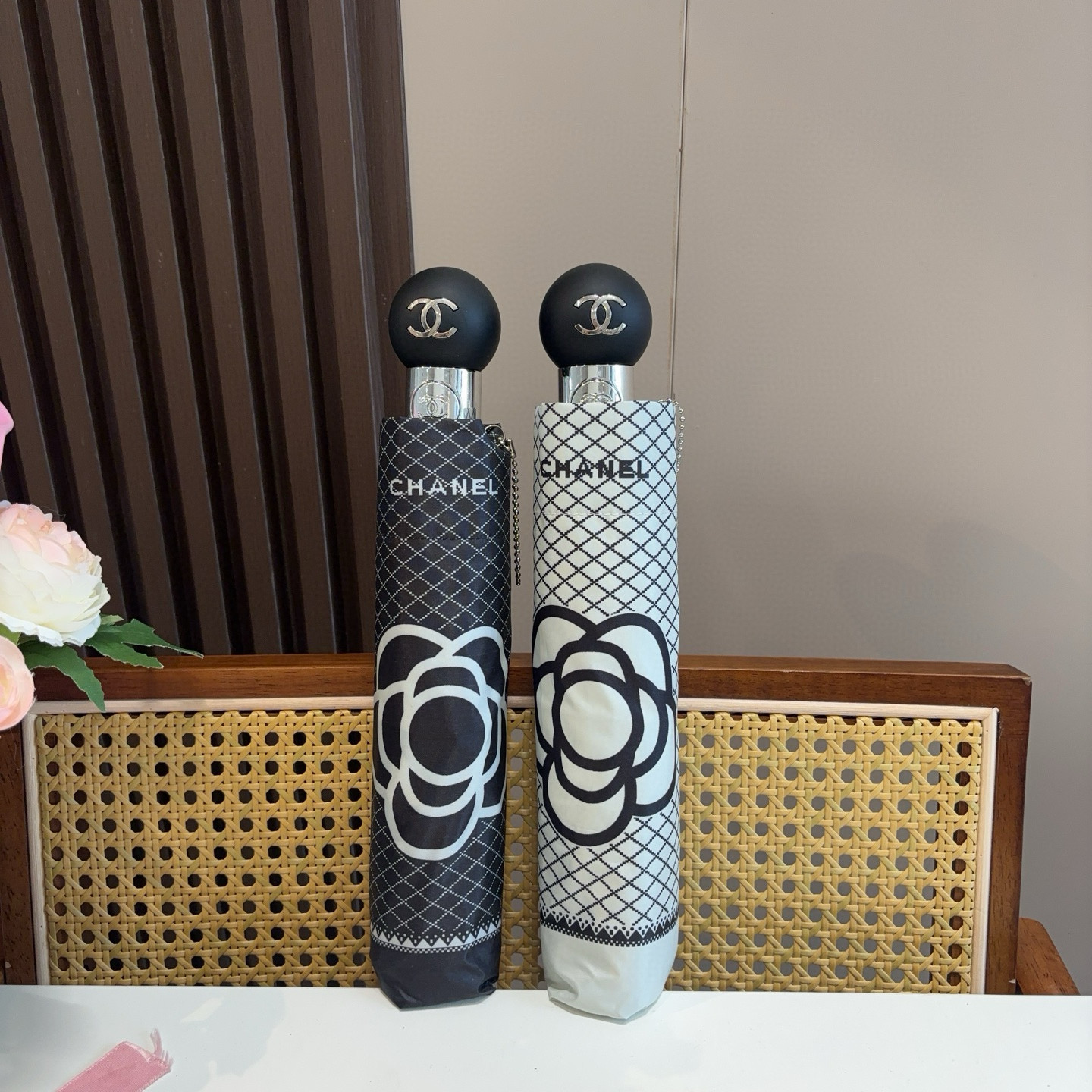  CHANEL香奈儿 三折自动折叠晴雨伞  时尚原单代工品质 细节精致 看得见的品质 打破一成不变 色泽