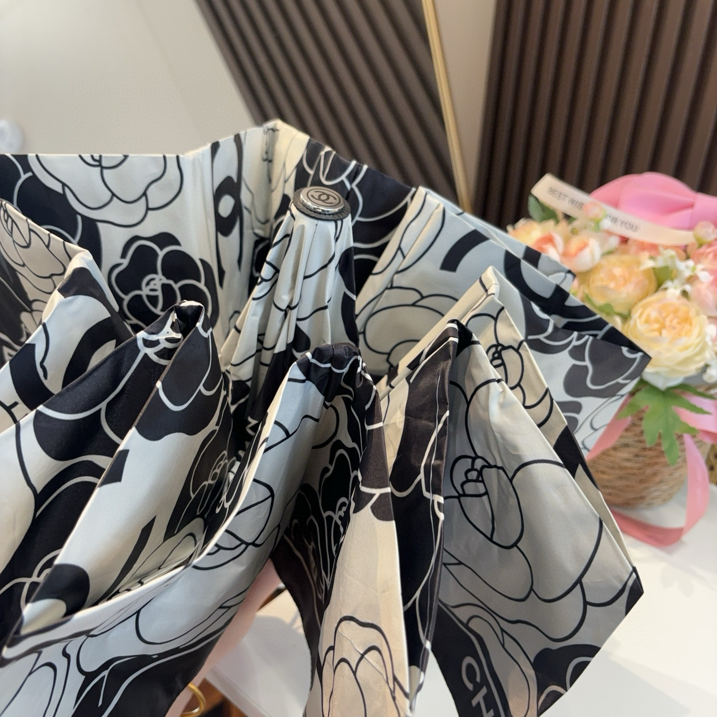  CHANEL香奈儿 三折自动折叠晴雨伞  时尚原单代工品质 细节精致 看得见的品质 打破一成不变 色泽