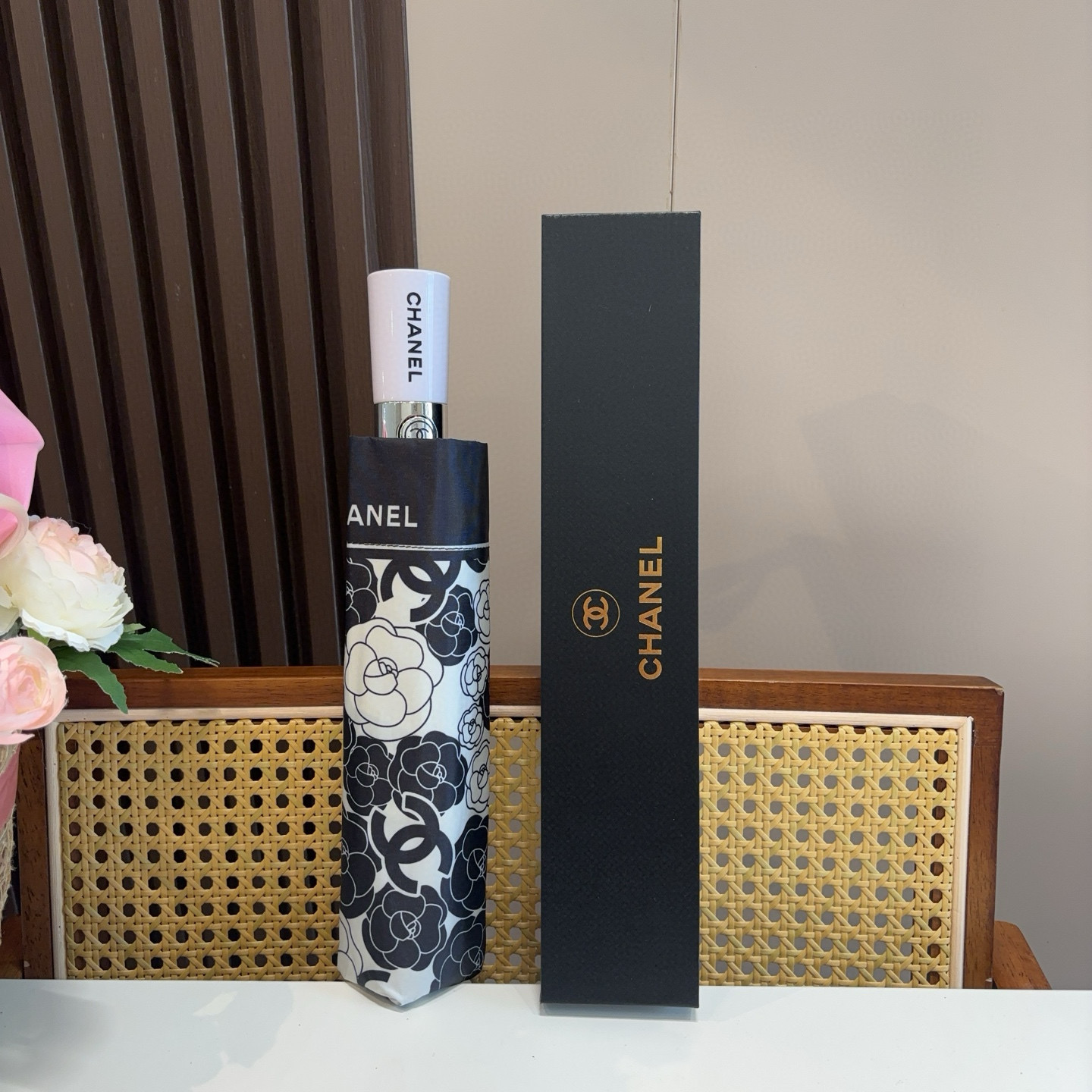  CHANEL香奈儿 三折自动折叠晴雨伞  时尚原单代工品质 细节精致 看得见的品质 打破一成不变 色泽