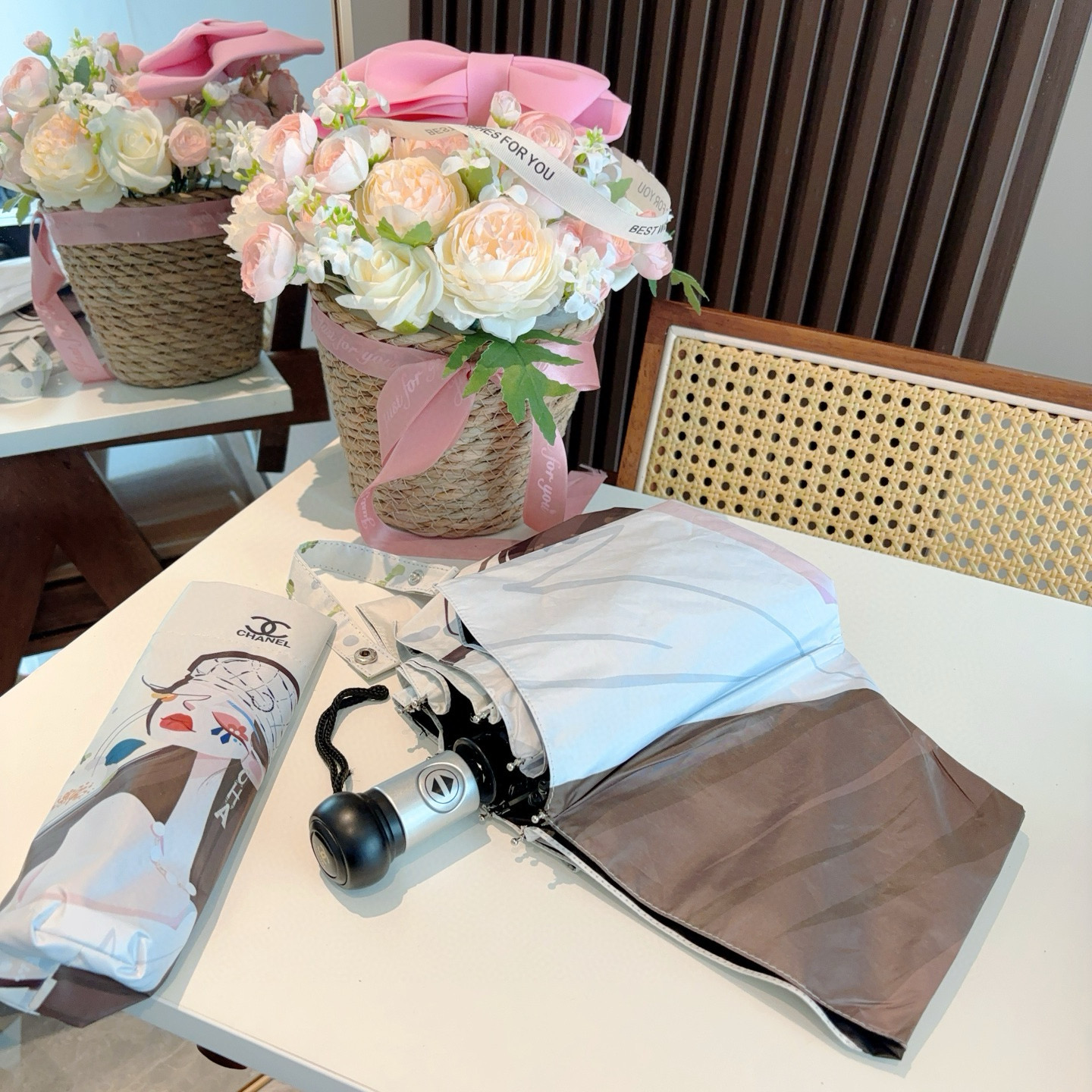  CHANEL香奈儿 三折自动折叠晴雨伞  时尚原单代工品质 细节精致 看得见的品质 打破一成不变 色泽